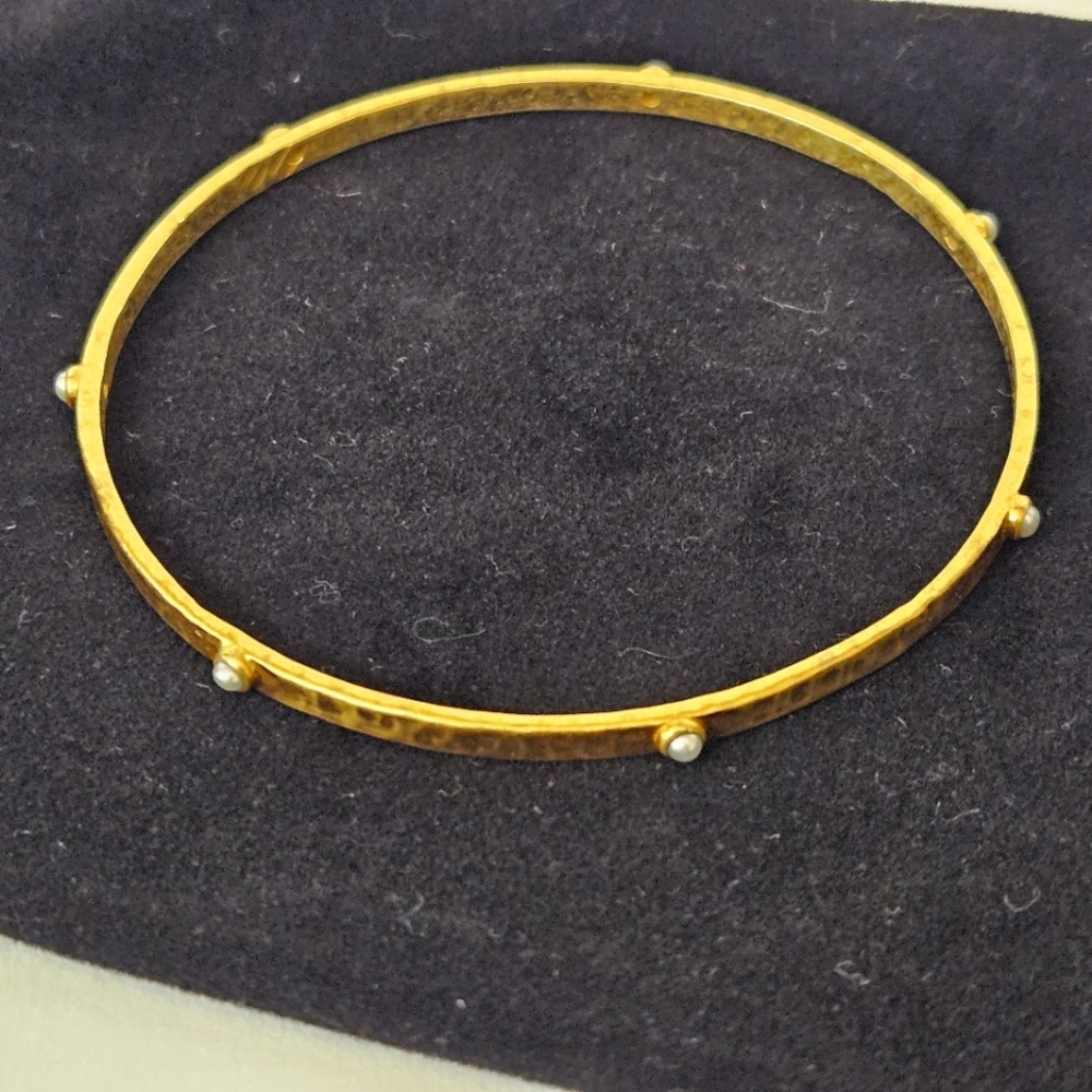 Julie Vos Crescent Pearl Bangle